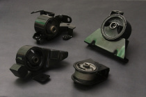 Ford 323 98-04 / Tierra / Premacy 99-05 1.8/2.0 (Automat) Förstärkta Motorfästen 4 Delar/Set Hardrace